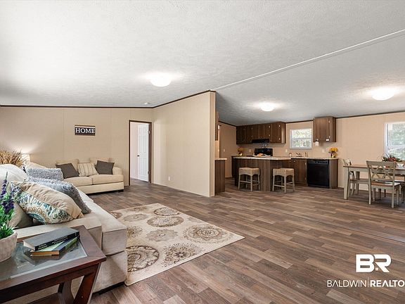 3rd image of 10850 N Lakeside Dr