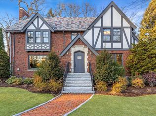 1151 Commonwealth Ave, Newton, MA 02465