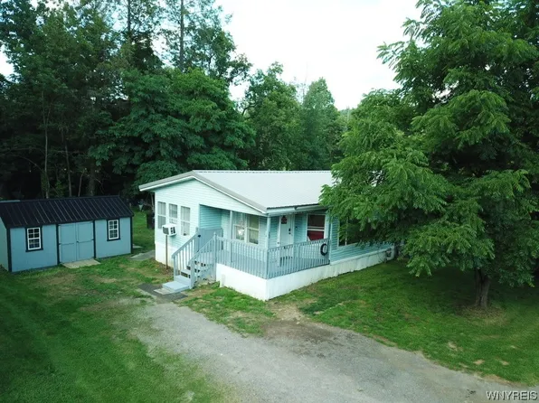 8114 State Rd APT 23, Colden, NY 14033