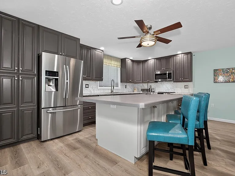 3864 Royal Palm Dr — Photo 12