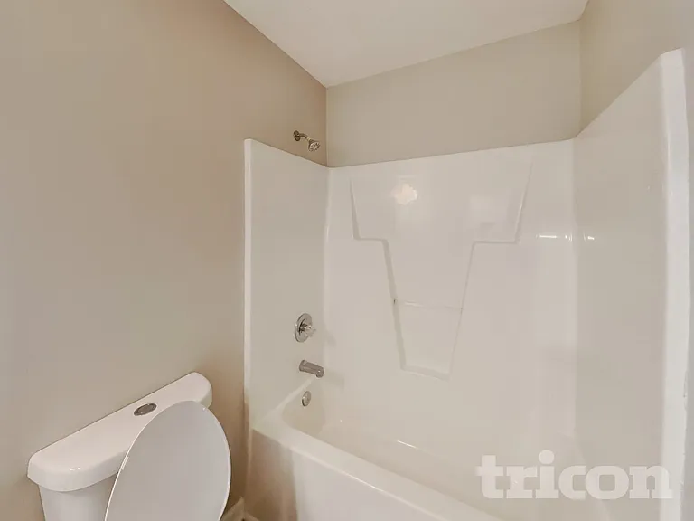 701 Avondale Dr — Photo 13