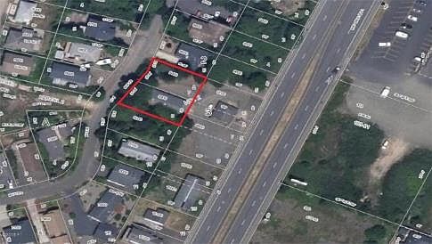 2nd image of 3910 Evergreen Ave
