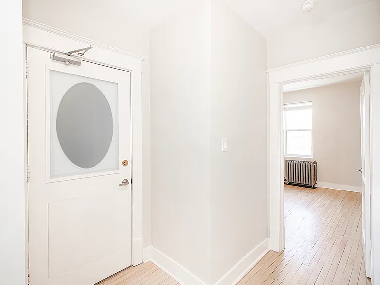 834 Grosvenor Ave #11 — Photo 24