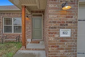2nd image of 812 S Pittsburg Ave