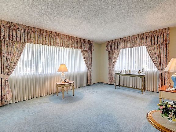 2nd image of 204 S Homerest Ave