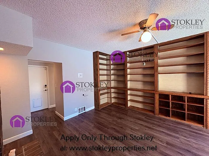2397 Lake Meadow Cir — Photo 17