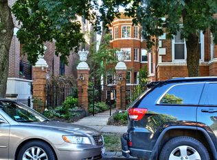 739 W Brompton Ave, Chicago, IL 60657