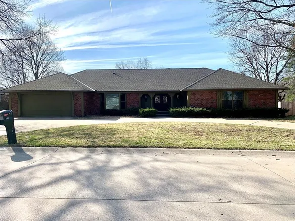 4704 Stonecrest Ter, Saint Joseph, MO 64506