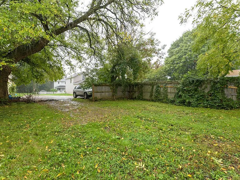 135 Burr Oak St — Photo 35