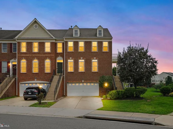 22585 Welborne Manor Sq, Ashburn, VA 20148