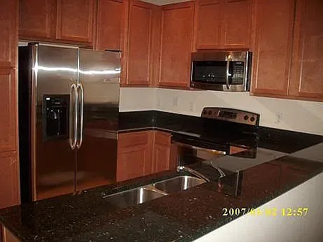3 bed, 1400 sqft, $1,995 — Photo 3