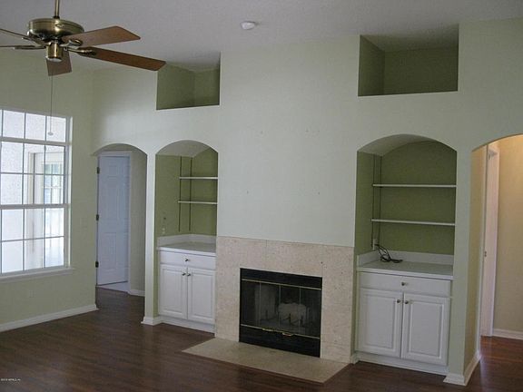 5th image of 961 Dewberry Dr S