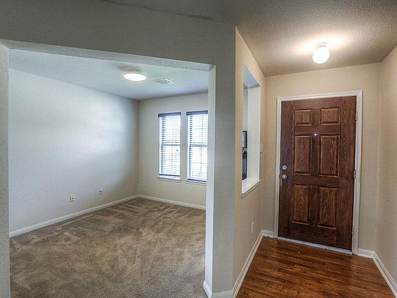 4th image of 20506 Hillsdale Park Dr