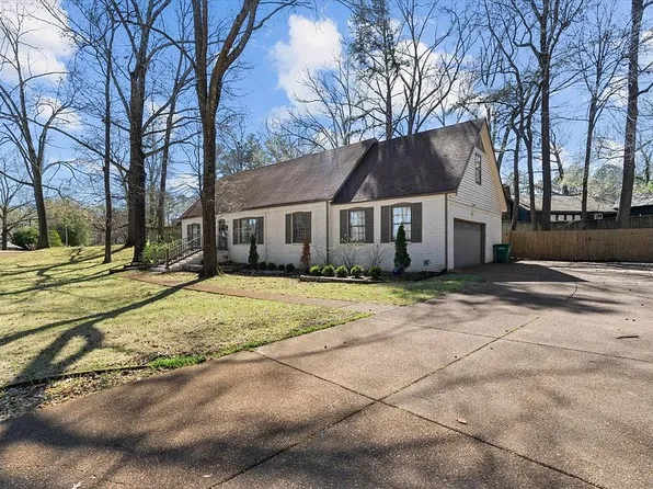 2177 Woodruff Cv, Germantown, TN 38138