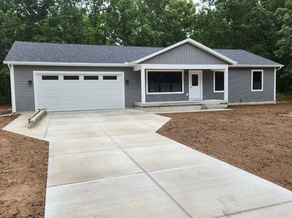 7938 Marlene Rd, Rothbury, MI 49452