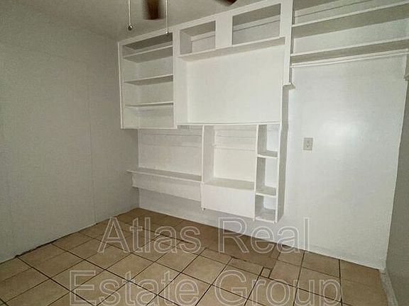 5th image of 8816 N 6th Pl Unit 3
