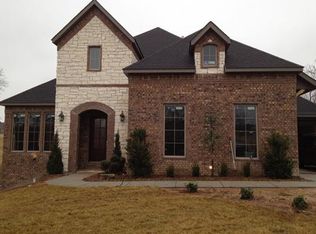 5501 Chadwick Dr, Rogers, AR 72758