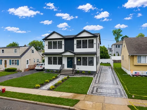 55 Long Hill Dr, Clifton City, NJ 07013