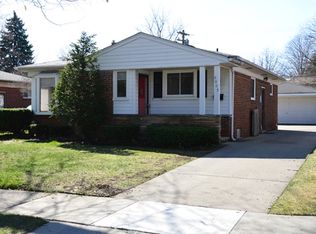 2903 Oliver Rd, Royal Oak, MI 48073