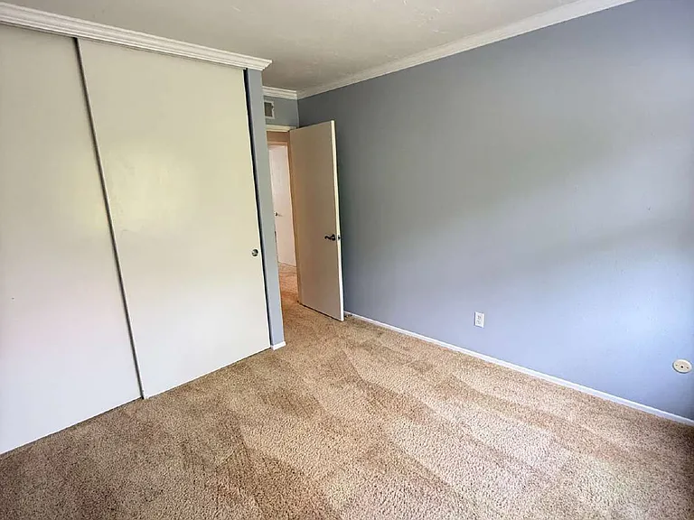 2604 Jacaranda Ave — Photo 19
