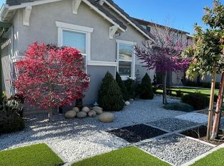 96 Rancho Santa Fe Dr, Madera, CA 93638