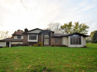 722 Willow Creek Rd, Mount Vernon, IA 52314