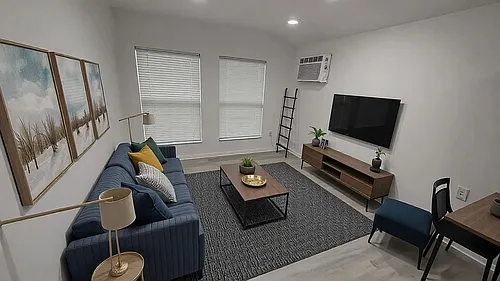 Floor plan 2105 Walnut Apartment