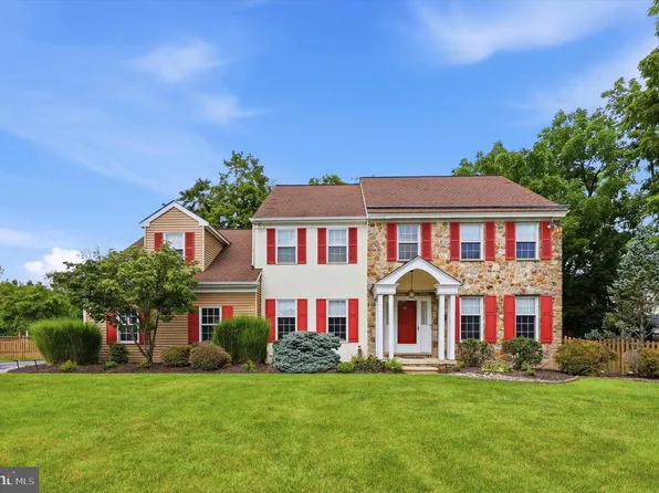 940 Rosewood Dr, Blue Bell, PA 19422
