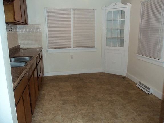 3rd image of 254 E Siebenthaler Ave