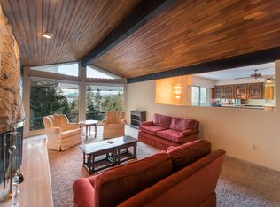 8846 Redrooffs Rd, Sunshine Coast, BC V7Z 1B2