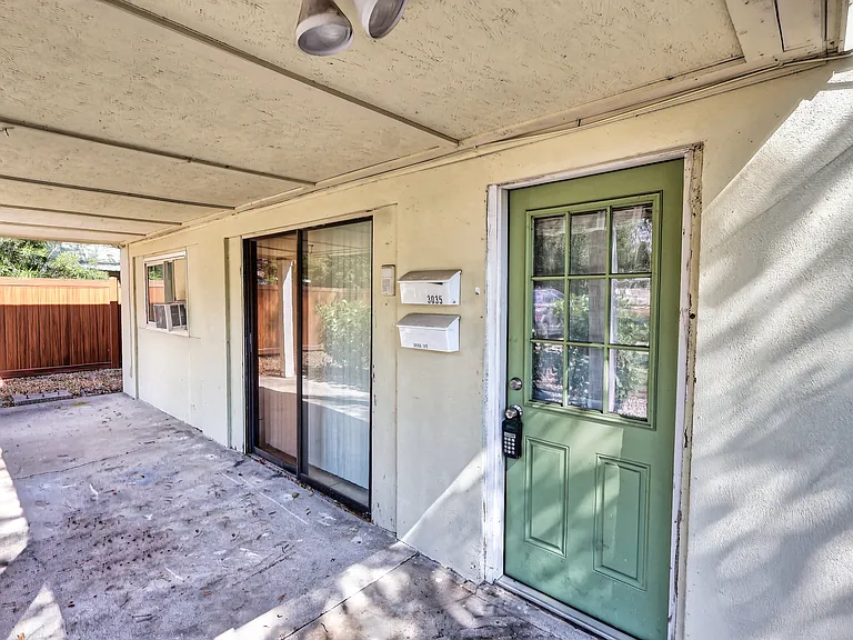 3035 Melton St N #1/2 — Photo 6