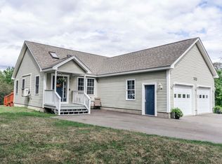 533 Lebanon Rd, Winterport, ME 04496