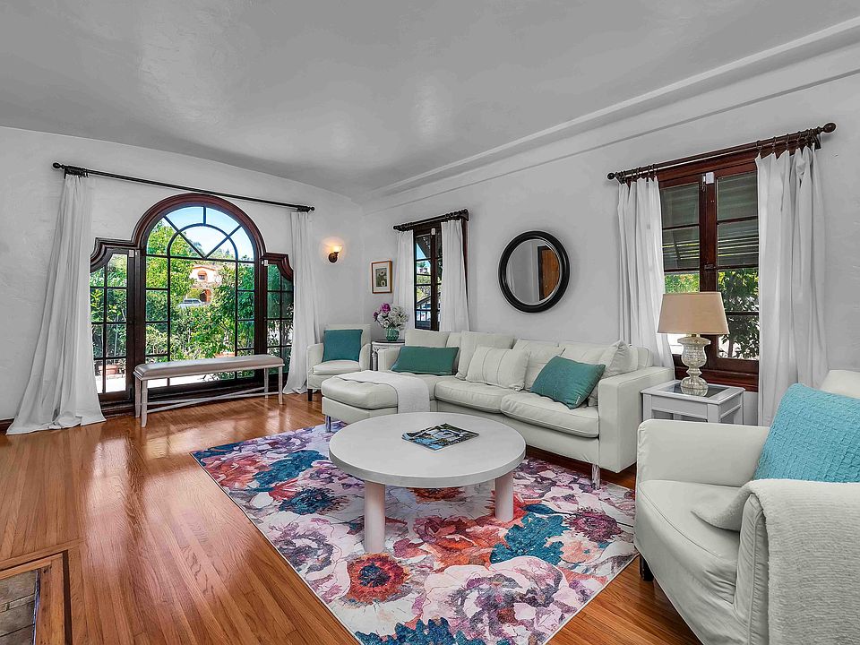 1st image of 6140 San Vicente Blvd #1