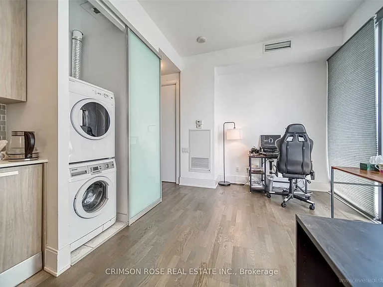 42 Charles St E #5006 — Photo 11