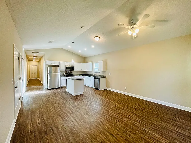 6633 Osceola St — Photo 1