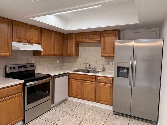 5th image of 2208 N Lockwood Ridge Rd #A