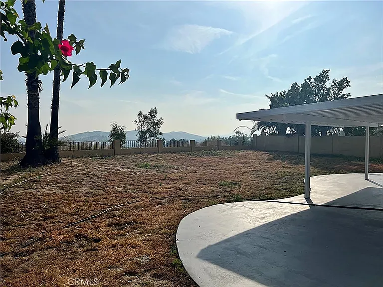 4750 Mariposa Dr — Photo 19