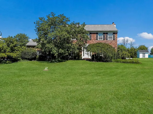1525 Fairhill Rd, Sellersville, PA 18960