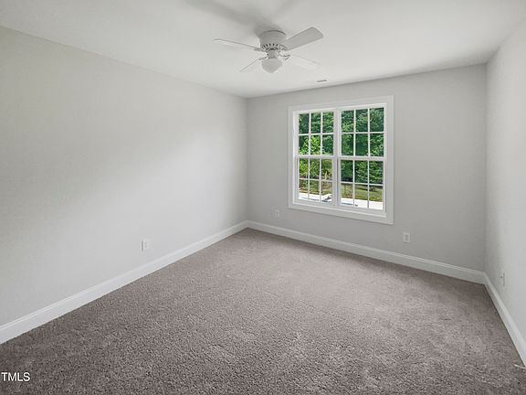 3rd image of 343 Greenlyn Dr
