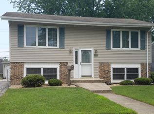 3117 Hopkins St, Steger, IL 60475