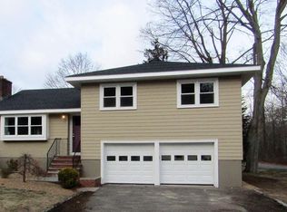 55 Spring St, Wakefield, MA 01880