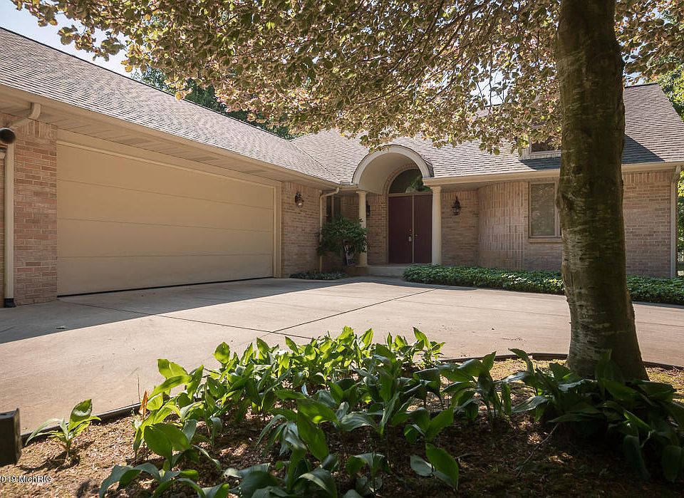 1st image of 29651 Heritage Ln