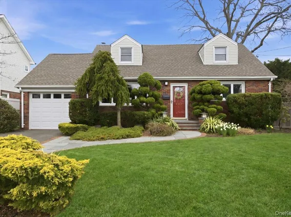 2315 Grand Avenue, Bellmore, NY 11710