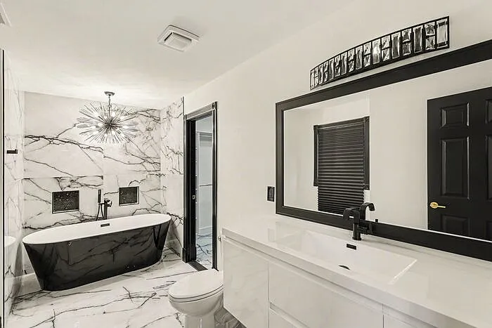6986 Montgomery Dr — Photo 23