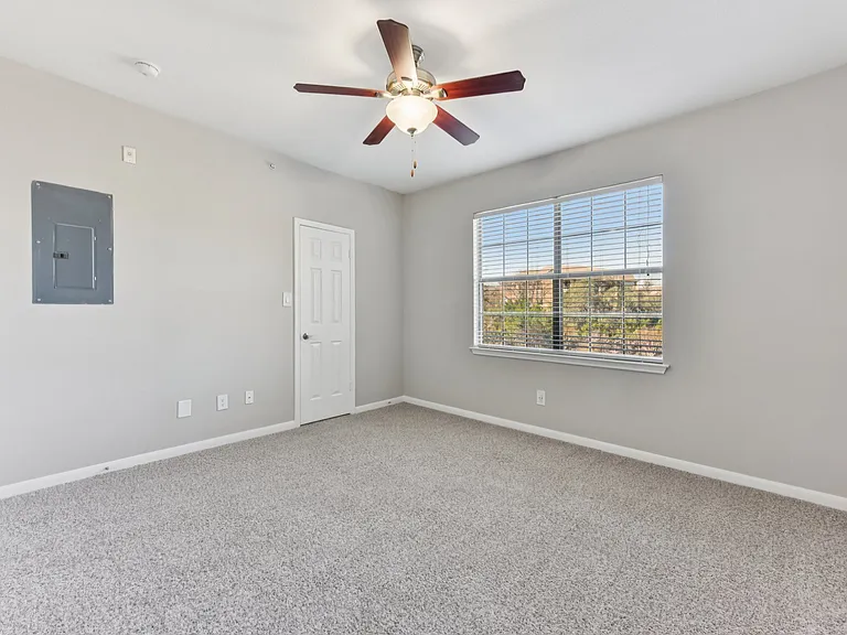 Sonterra Apartment Homes — Photo 104