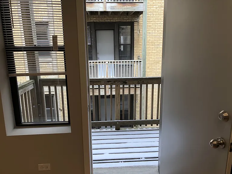 4817 N Christiana Ave #3E — Photo 7