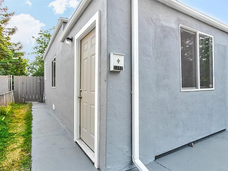 2482 E Scotts Ave — Photo 8