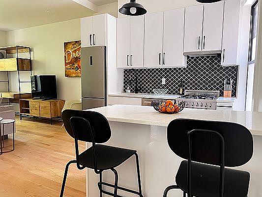 4th image of 348 Malcolm X Blvd #2R