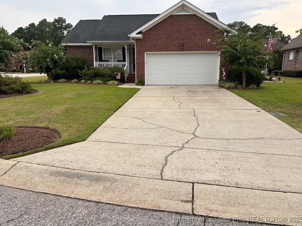 205 Village Walk E, Lumberton, NC 28358