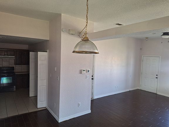 4th image of 3904 Hitchrock Dr #A